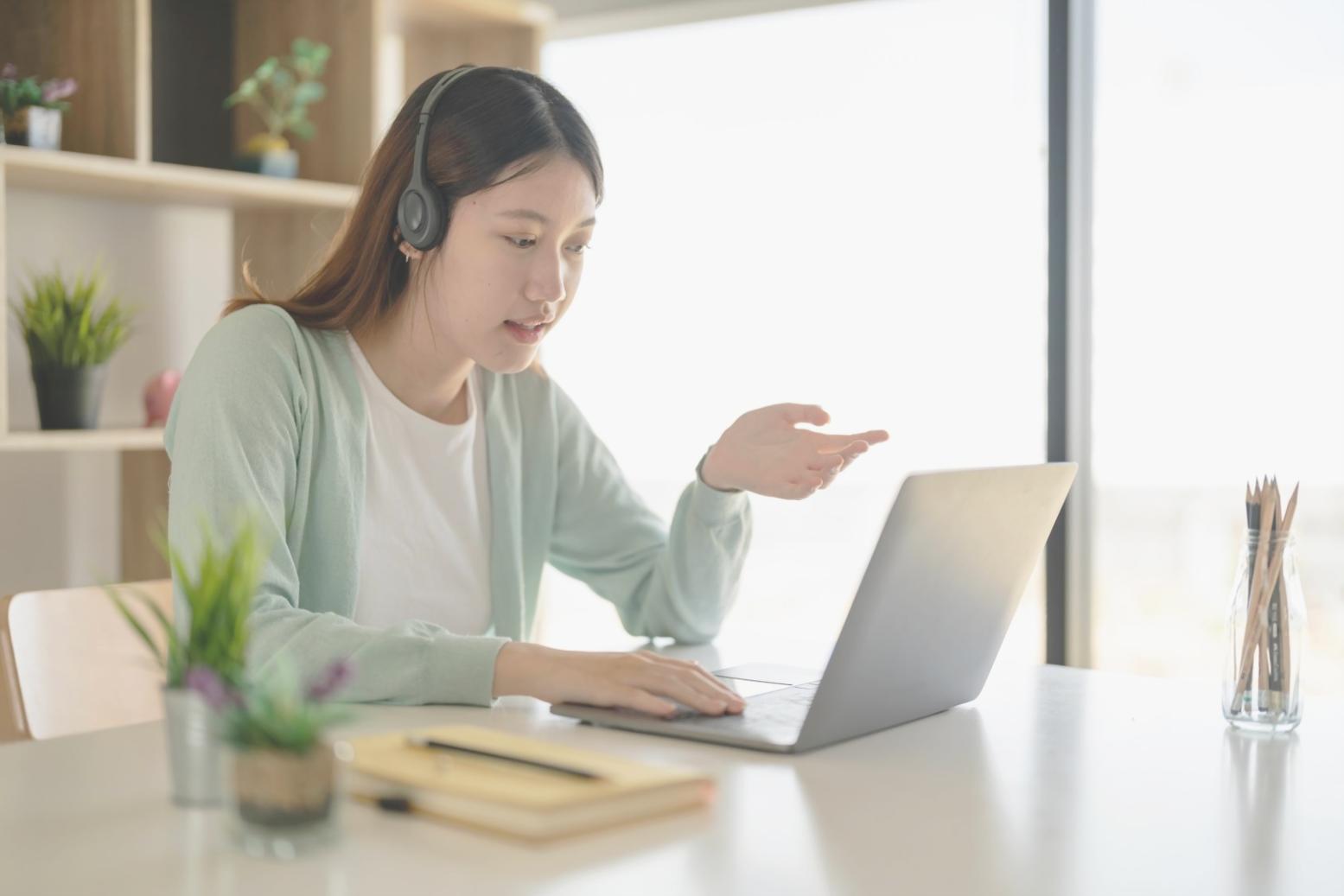 Profesionales en sesión de formación comunicativa