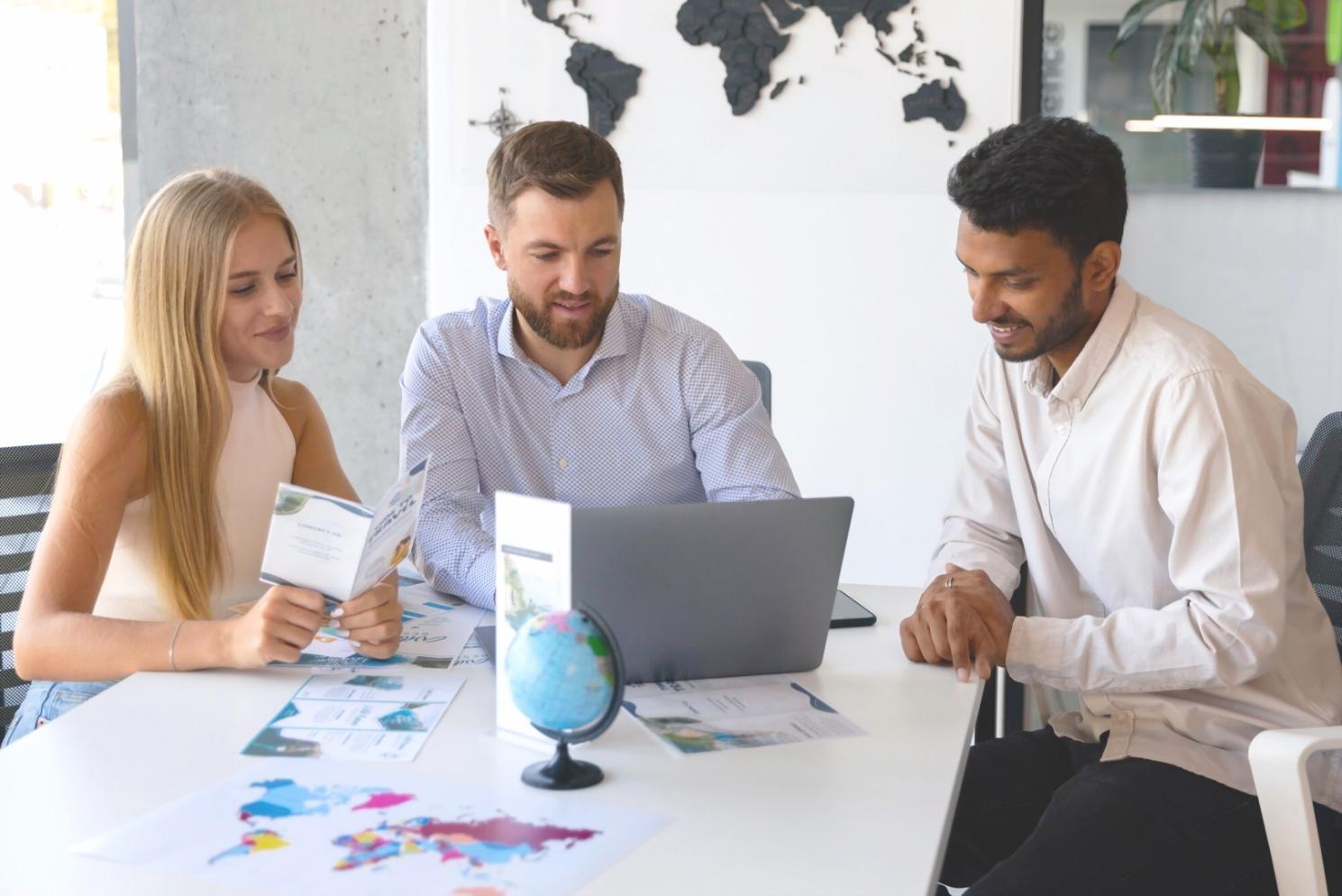 Oficinas de kavionerile en Barcelona mostrando el entorno profesional donde desarrollamos programas de comunicación financiera